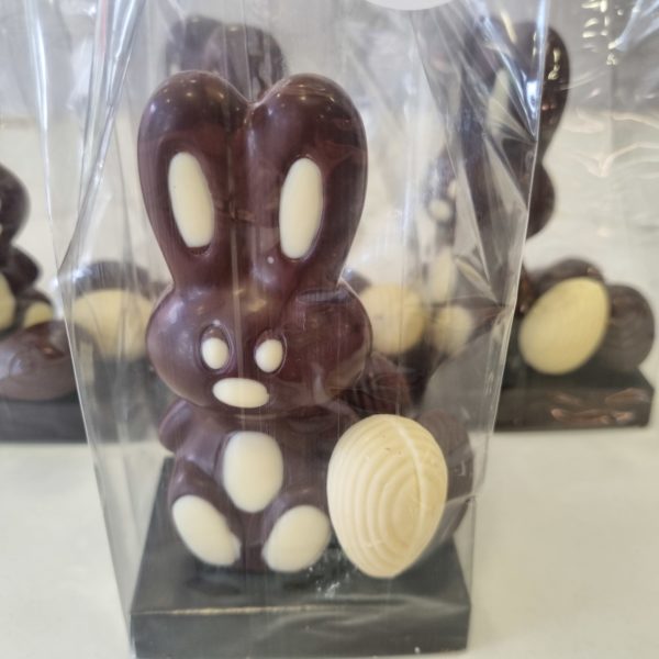 Conejo y huevitos de Pascua sin azucar